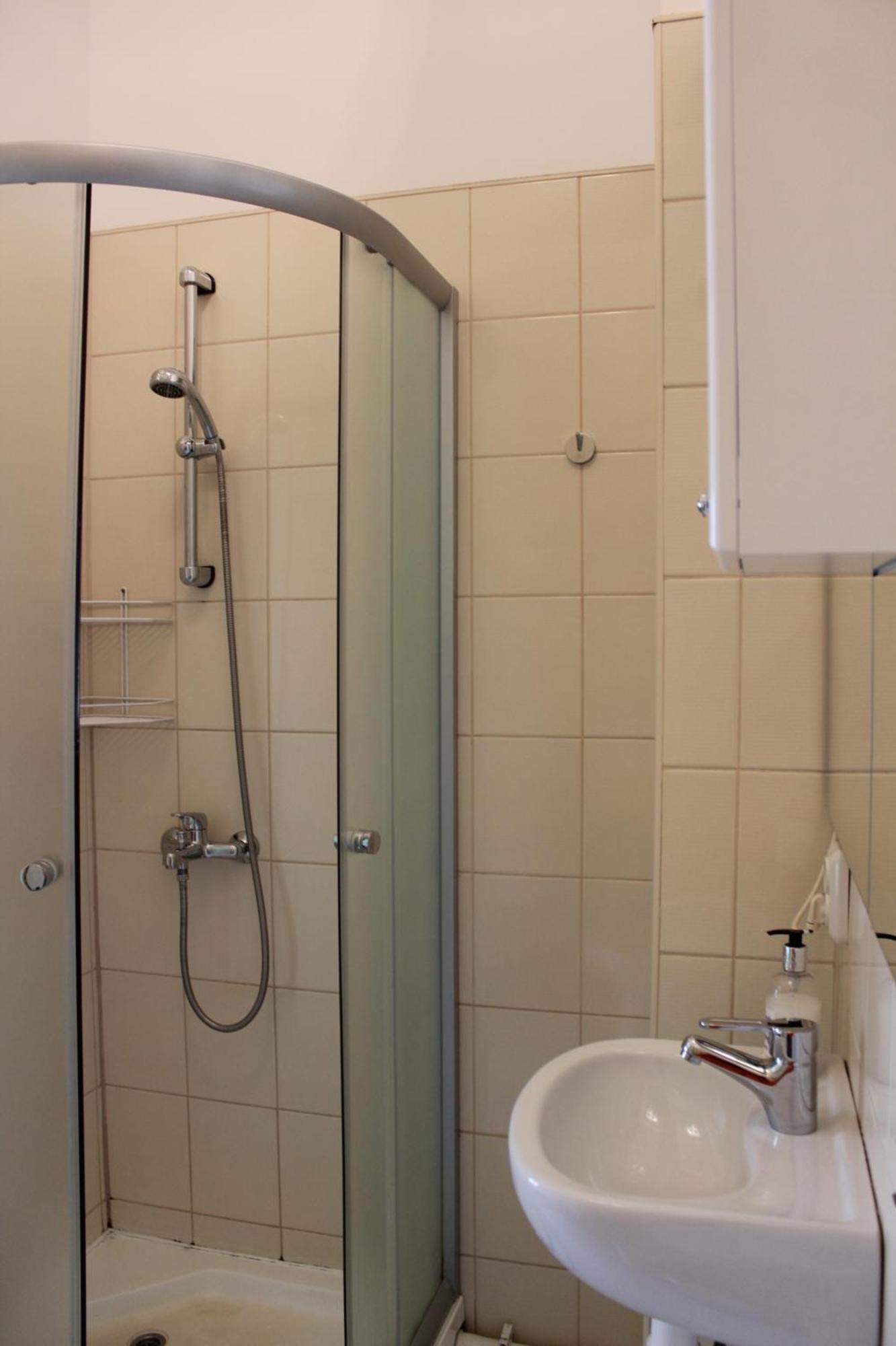 Albergue Viru Backpackers *